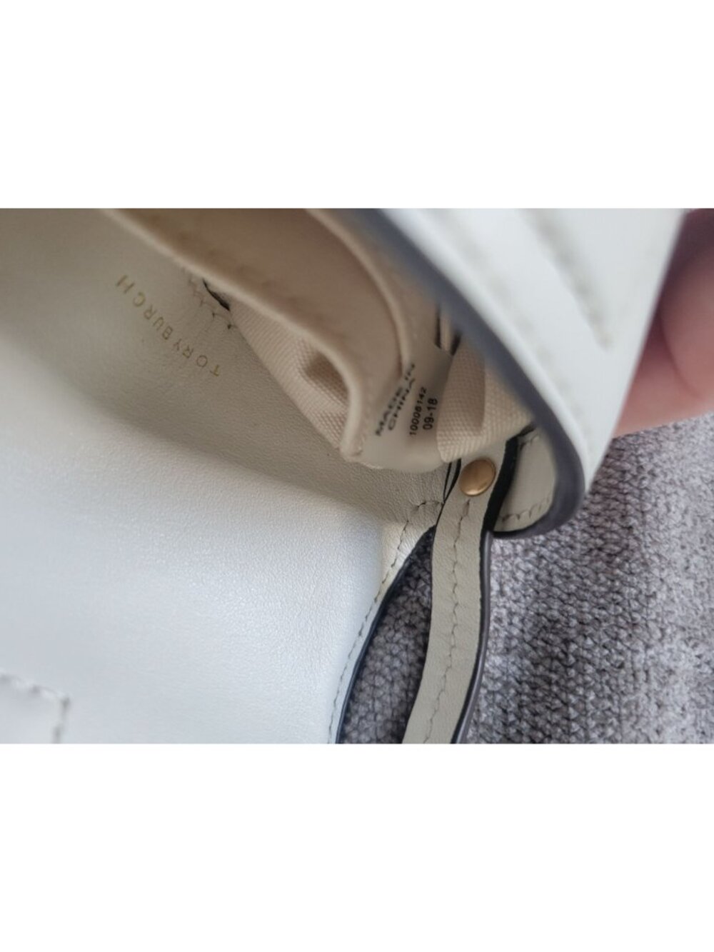 Tory Burch Miller phone Crossbody Bag Ivory leather Double T Logo Cellphone - Picture 11 of 11